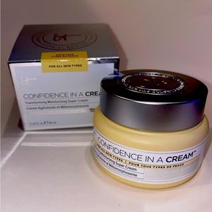 CONFIDENCE IN A CREAM, anti-aging moisturizing super cream